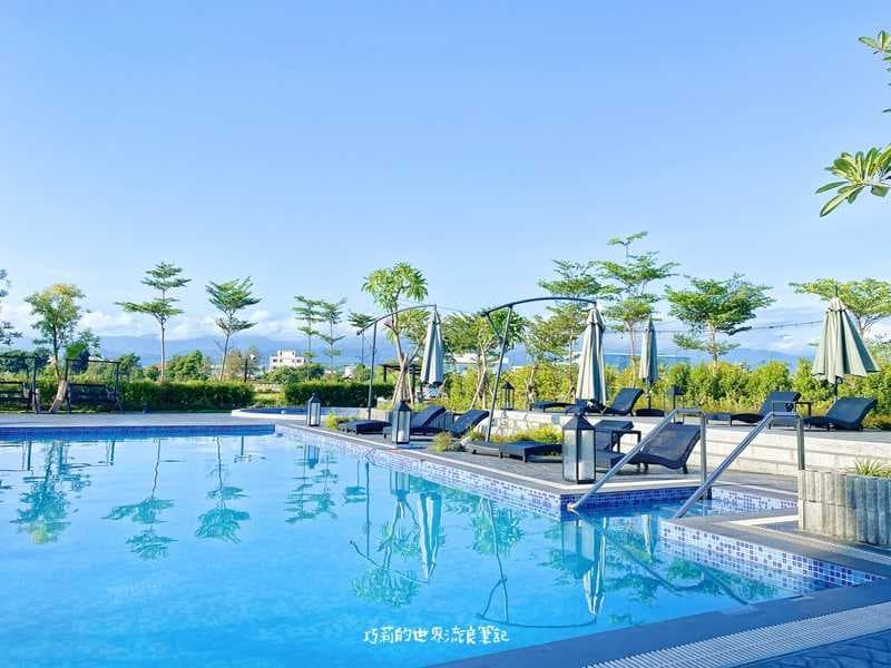 hotel cover