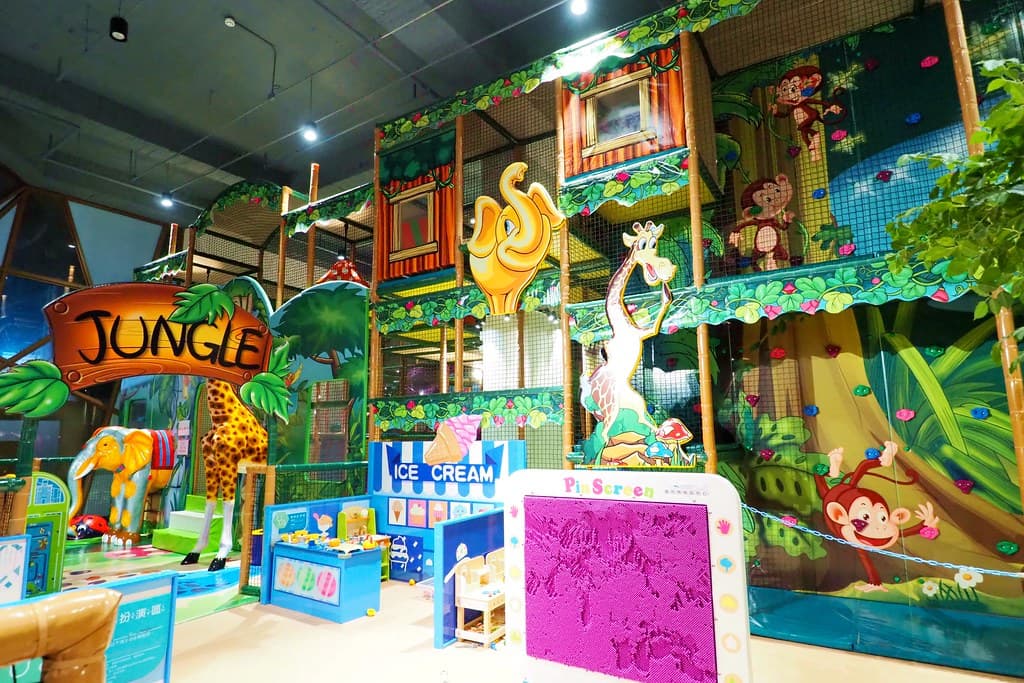 台南夏都城旅安平館