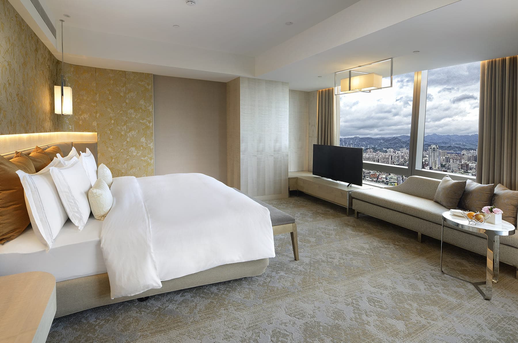 hotel cover