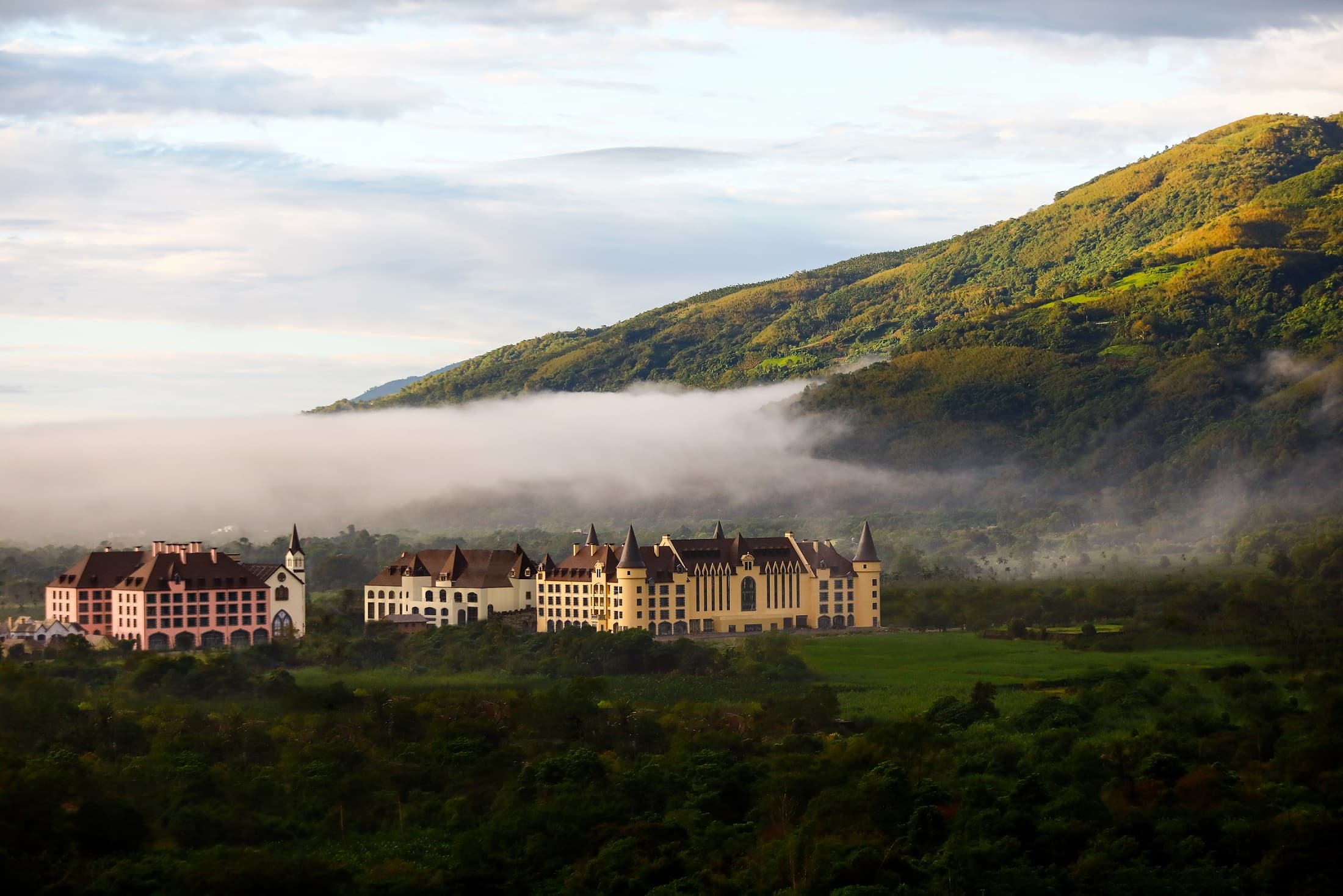 hotel cover