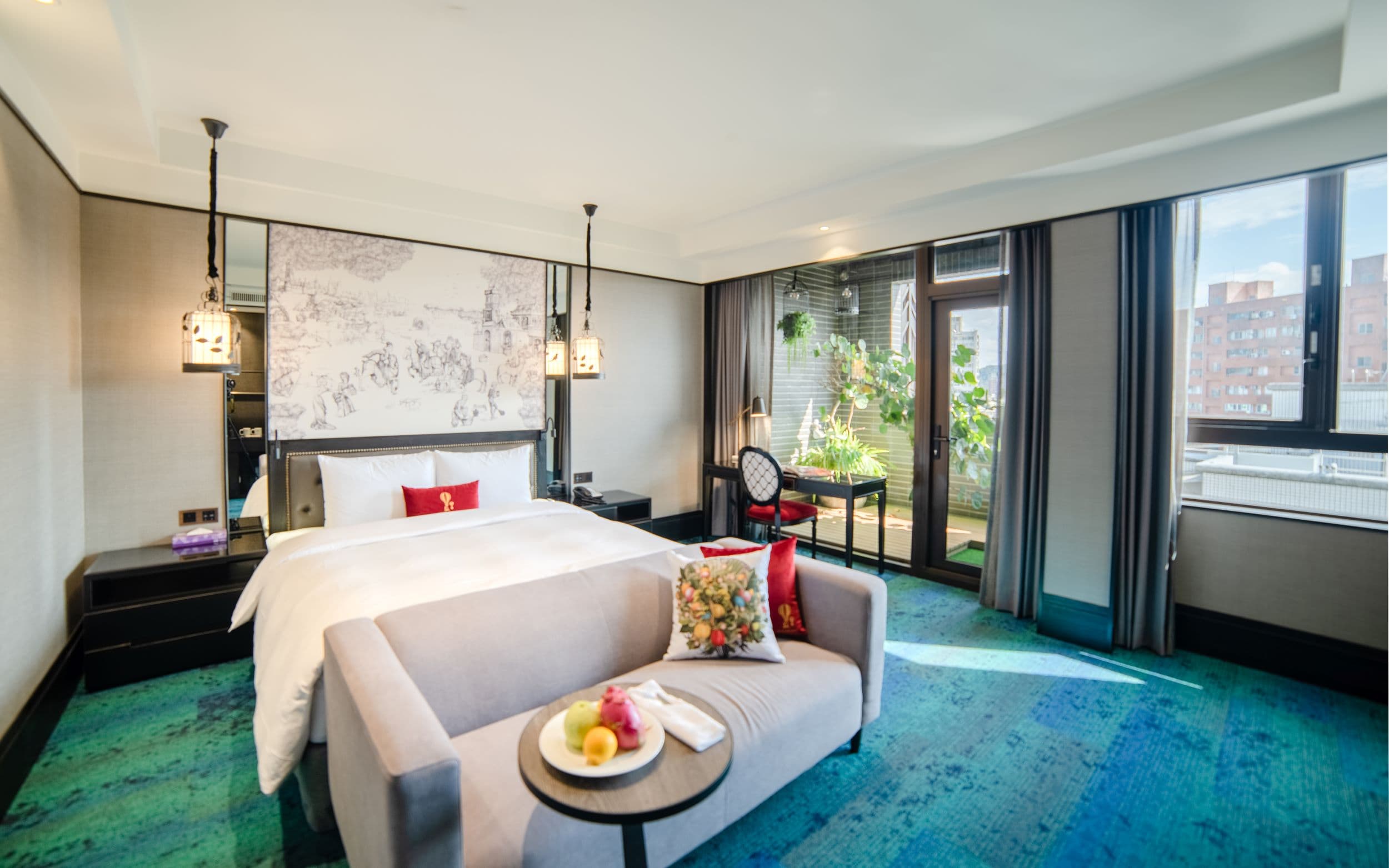 hotel cover
