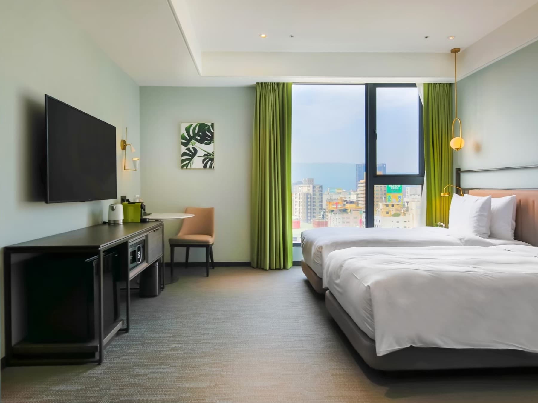 hotel cover