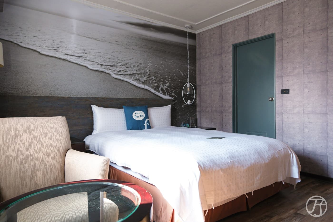 hotel cover