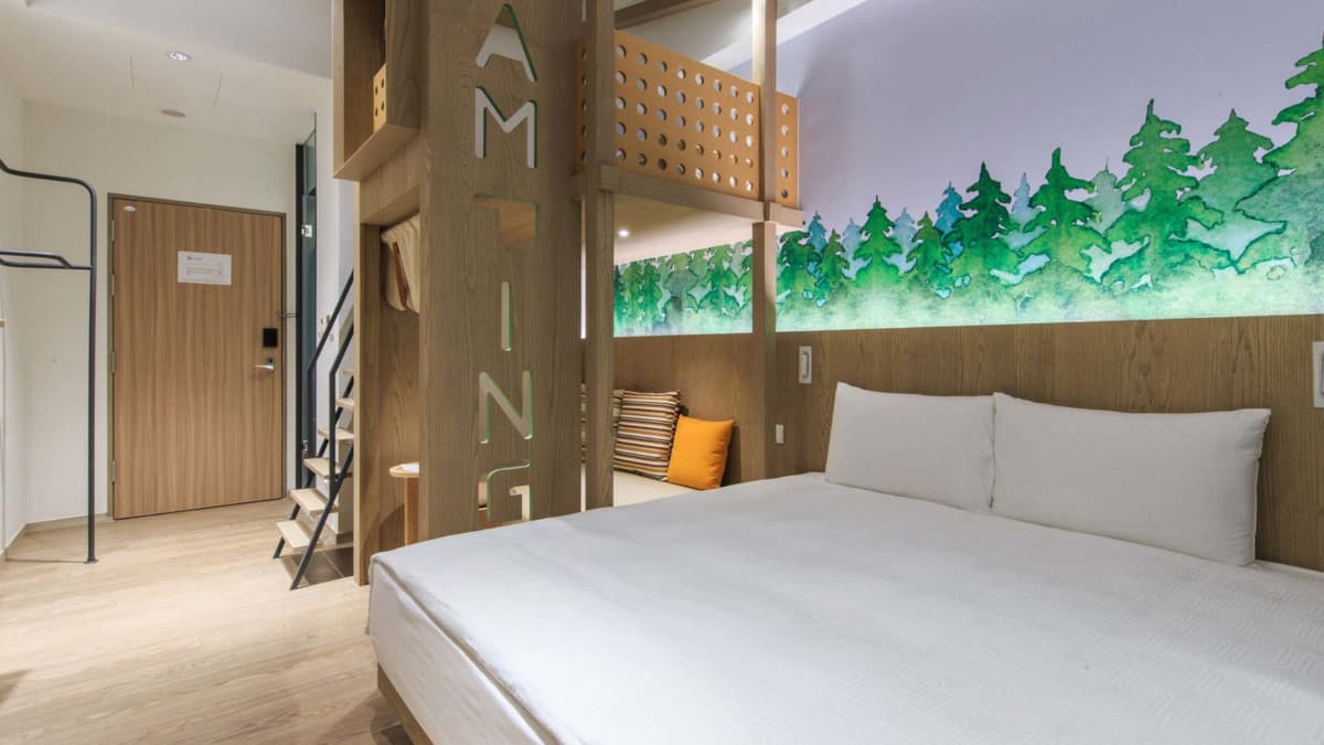 hotel cover
